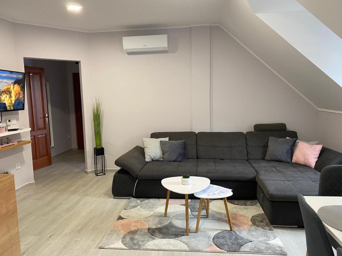 Star Apartman Zalacsany Ngoại thất bức ảnh